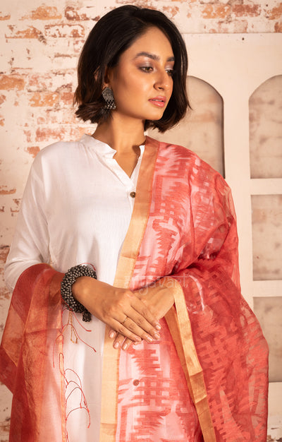Stunning Peach Matka Silk Dupatta With Woven Jamdani Designs