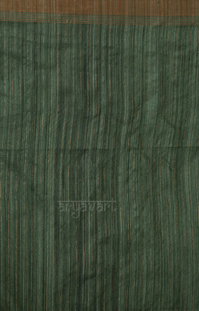 Fern Green Matka Silk Saree With Striking Jaal Jamdani Design in Zari