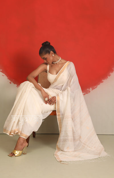 Striking White Saree With Woven Zari Jamdani Design