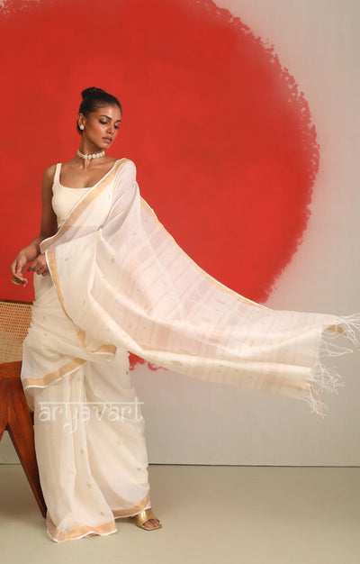 Striking White Saree With Woven Zari Jamdani Design