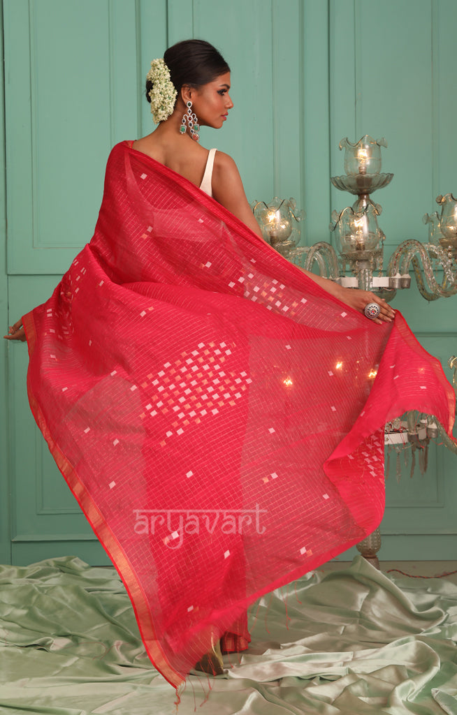 Stunning red Saree With Woven Check Jamdani Design