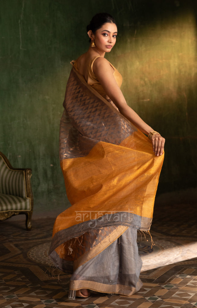 Silver Grey Matka Silk Saree With Geometric Zari Work