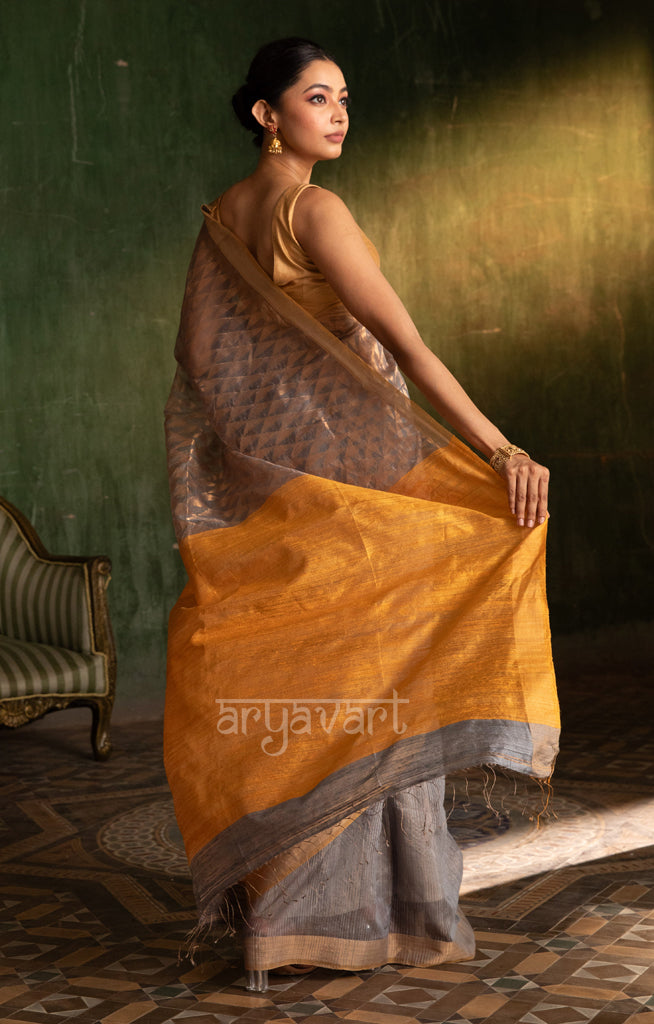 Silver Grey Matka Silk Saree With Geometric Zari Work