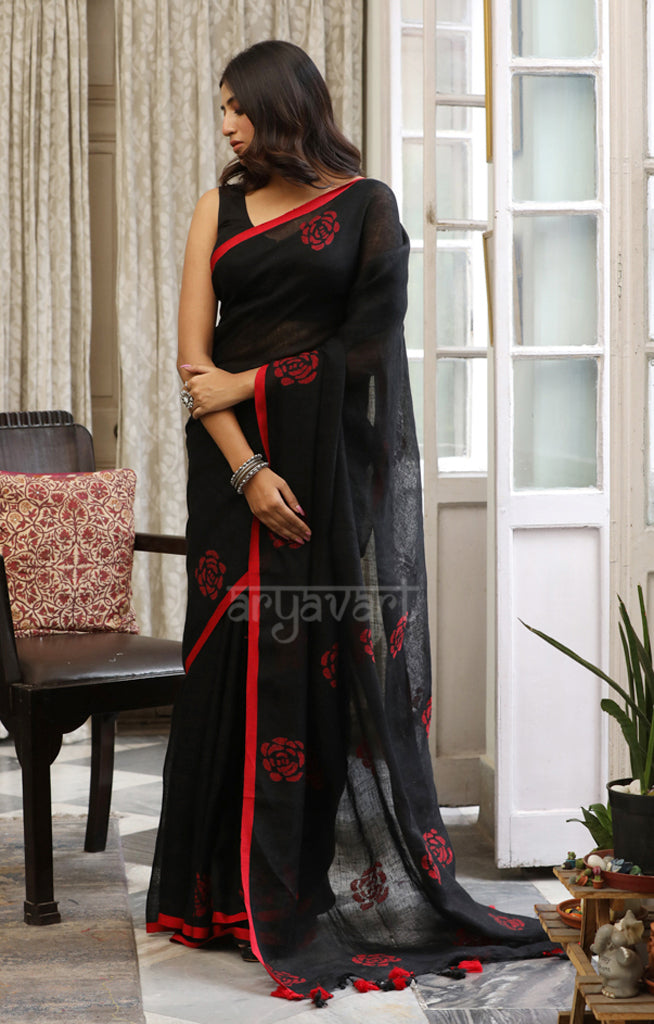 Red Roses In a Black Linen saree