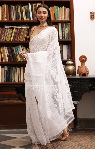 Sparkling White Jamdani Saree with Geometric Woven Design With Zari Butta Highlights