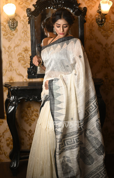 Pearl White Matka Silk Saree With Black Woven Jamdani Motifs
