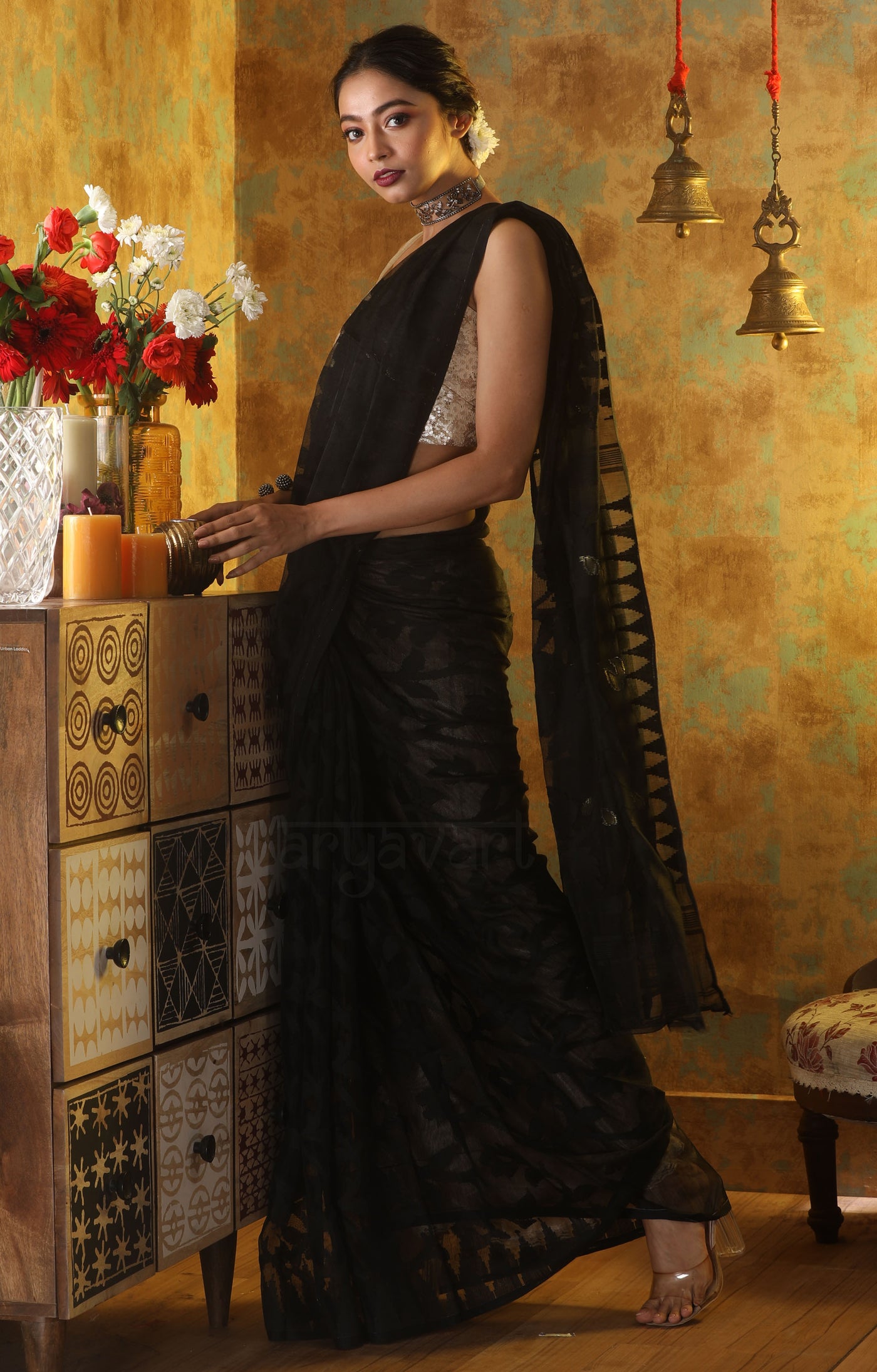 Black Jamdani Saree With Stunning Vine  Woven Design